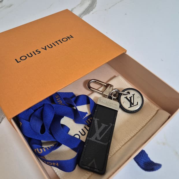 (정품) 루이비통 네오 LV 백참 키홀더 열쇠고리