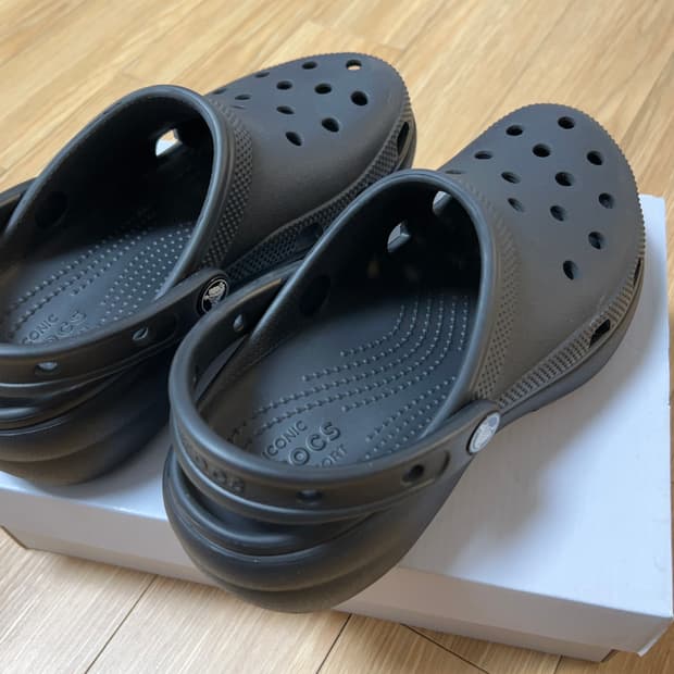 크록스 클래식 플랫폼 클로그 블랙 w6 230