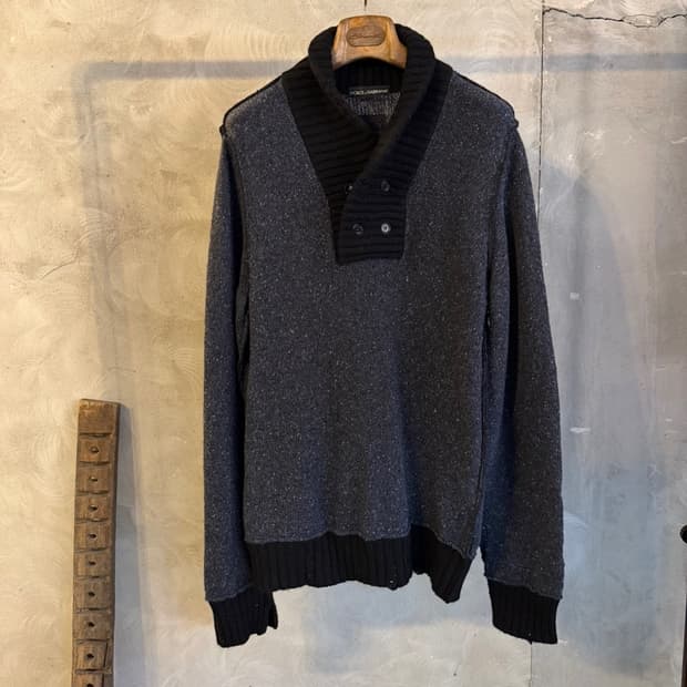 돌체앤가바나 숄칼라 니트 105