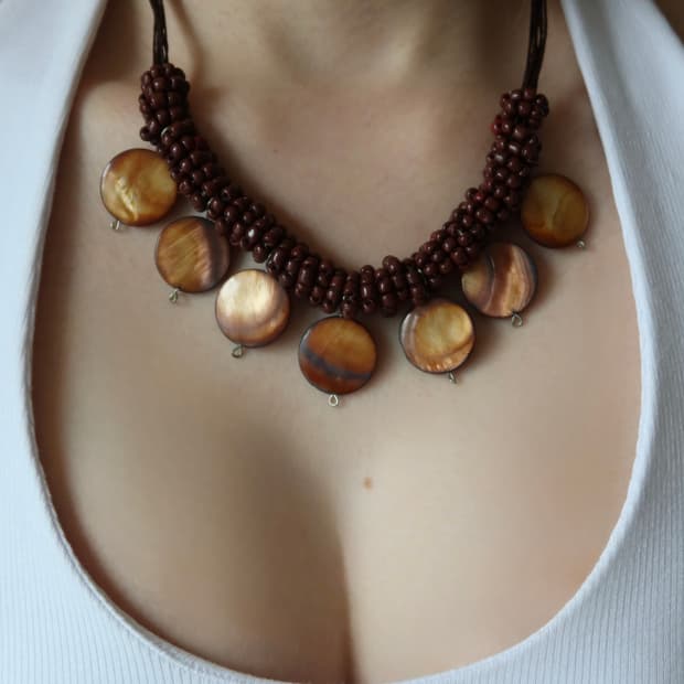 brown disc necklace