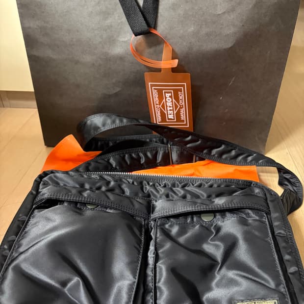 포터 올뉴탱커 슬링백 L (숄더백) 622-08633