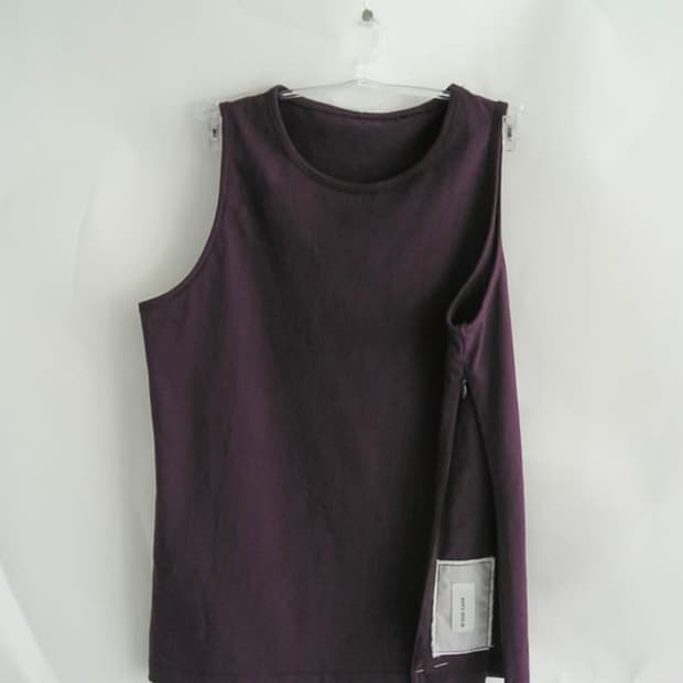 (1)Eonts 애옹쓰 side zipper top 슬리브리스 