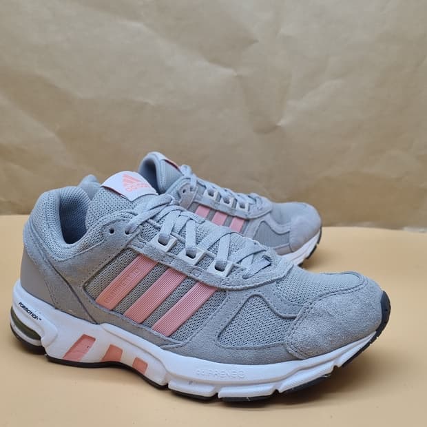 아디다스 이큅먼트10 운동화 245.