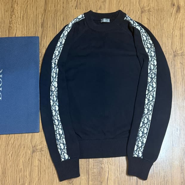 디올 오블리크 인서트니트 s사이즈