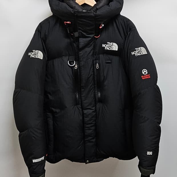 노스페이스 히말라야 구스패딩 S 국내95