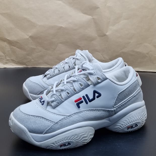 휠라 콘코스 로우 여성운동화230 