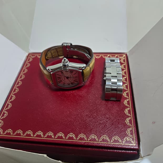 까르띠에 로드스터 팝니다