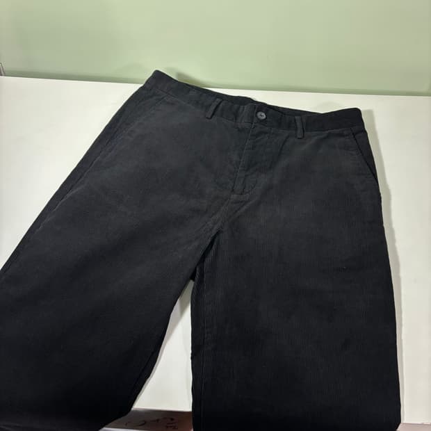 L 33 무신사스탠다드 블랙 테이퍼드핏 코듀로이팬츠