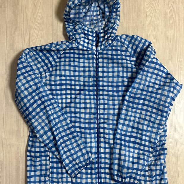 유니클로x마르니 포켓터블 바람막이