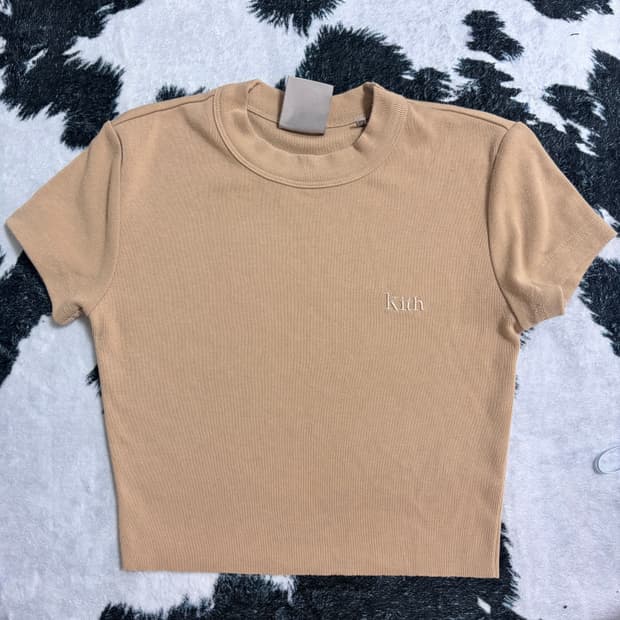 키스 Kith 베이지 크롭 티셔츠 XS
