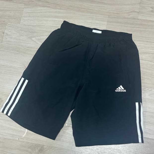 아디다스 여성 반바지 s