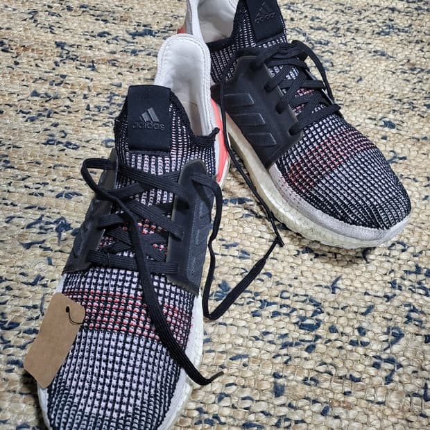 아디다스 러닝화 