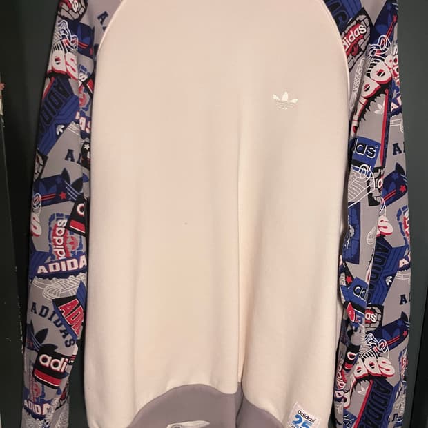 아디다스 25주년 맨투맨 희귀디자인 XL
