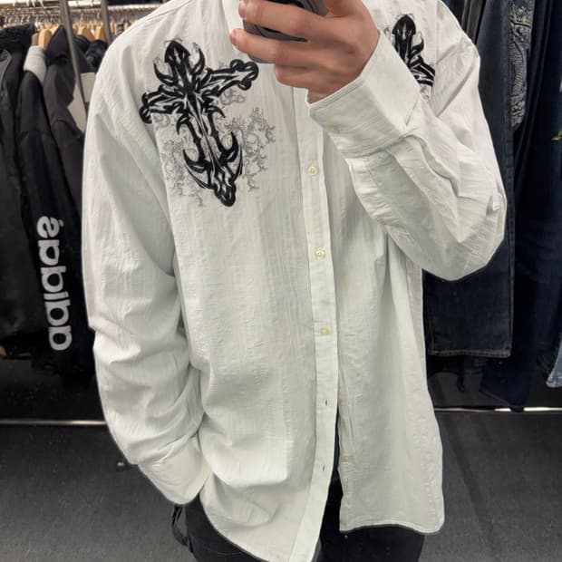 2XL)Eighty Eight 빈티지 십자가 프린팅 긴팔셔츠