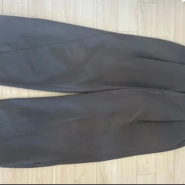 해칭룸 트라이앵글 트라우저4size 