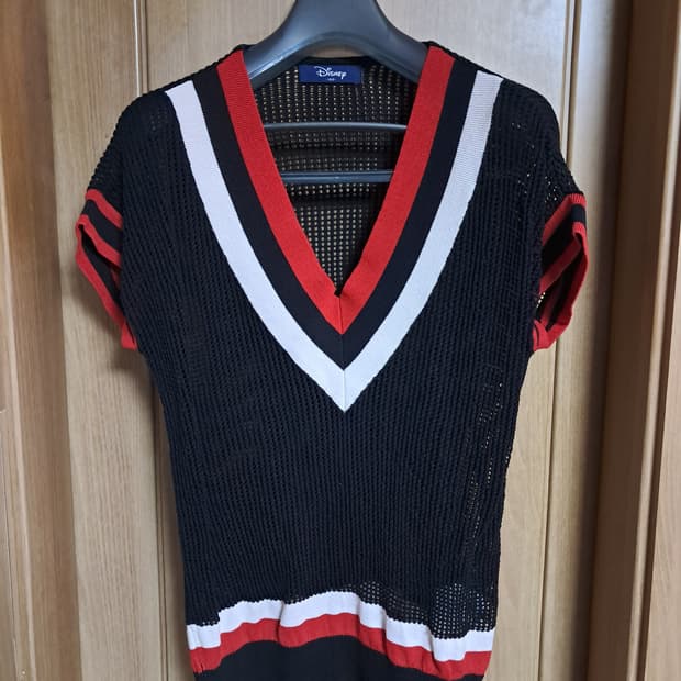 디즈니 여성 니트티 100