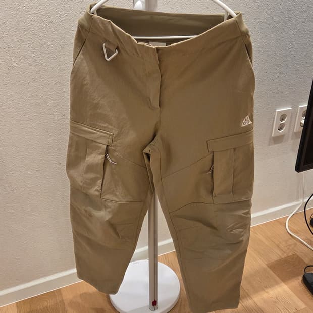 나이키 acg 베이지 등산바지? 여자M