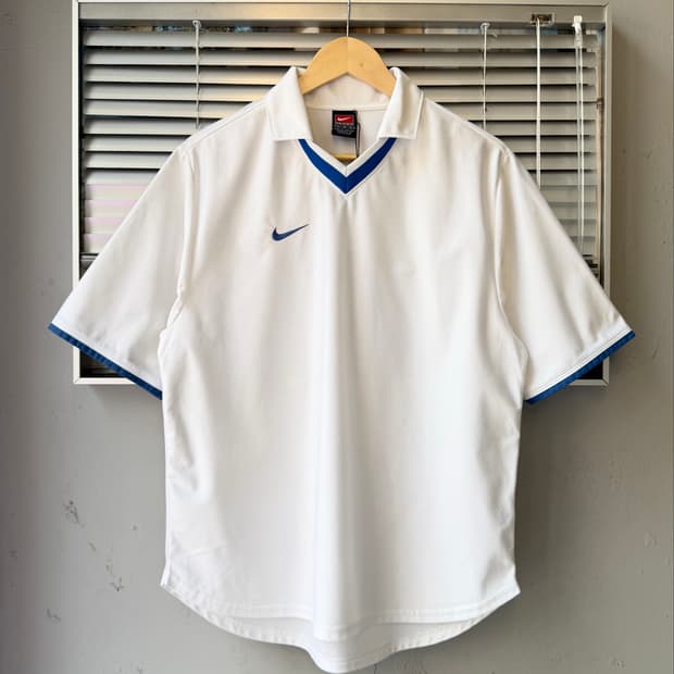 NIKE 90s swoosh collar short sleeve