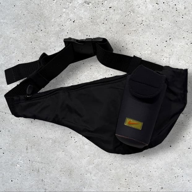 02s 나이키 보냉 포켓 블랙 힙색 벨트백 웨이스트백