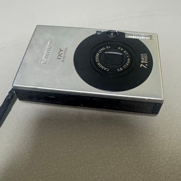 캐논 ixy10(ixus 70)카메라