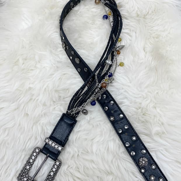 블랙페어리 레이어드 큐빅 스터드 버클 벨트