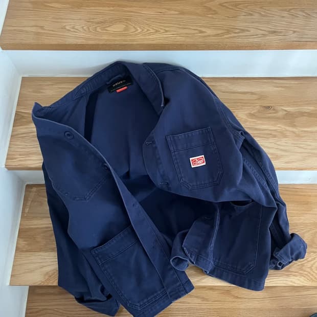 데우스 엑스 마키나 자켓