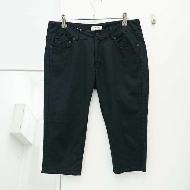 Span Denim Capri Pants
