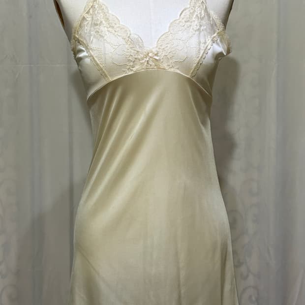 아이보리 레이스 슬립원피스