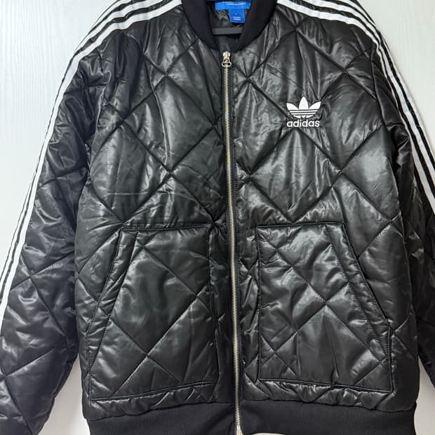 아디다스 퀄팅 패딩 깔깔이