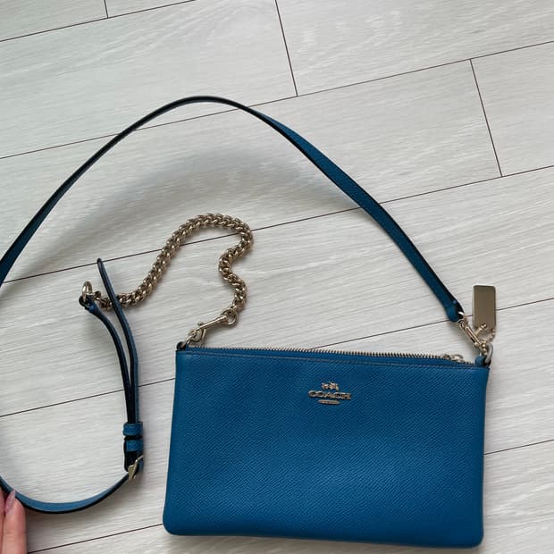 코치 크로스 미니