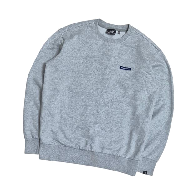 뉴발란스 맨투맨