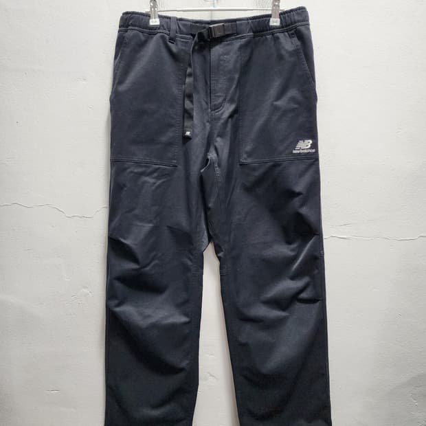 뉴발란스 벨티드 와이드 워크팬츠 