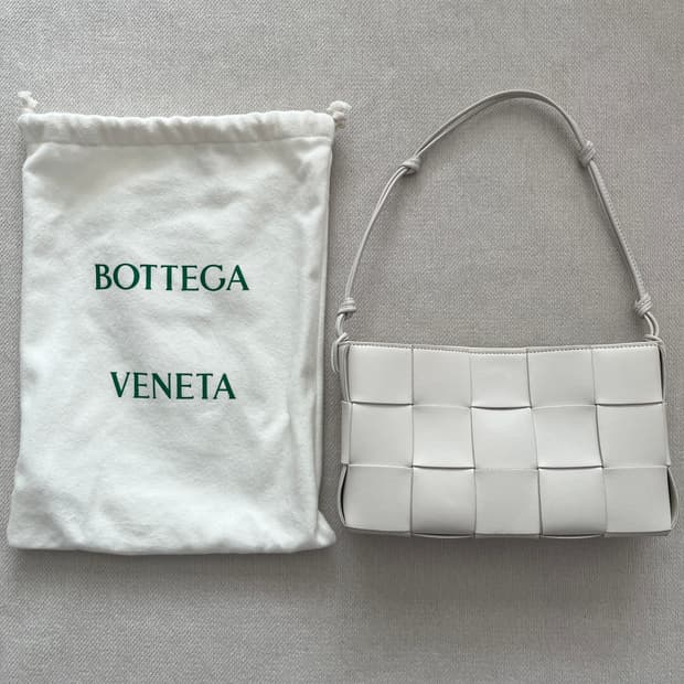보테가베네타 카세트 숄더백
