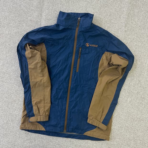 L 아웃도어 에이글 배색 바람막이 0407D