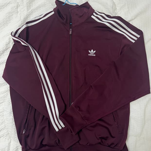 아디다스 와인색 져지 L