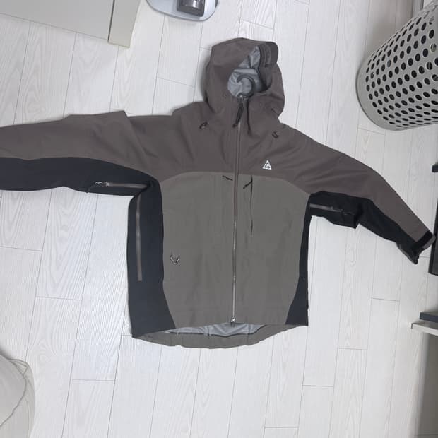 (XXL)ACG 스톰핏 ADV 고어텍스 미저리 릿지 자켓 아이언 스톤