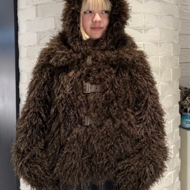 Laguagem 라구아젬 long faux fur belted