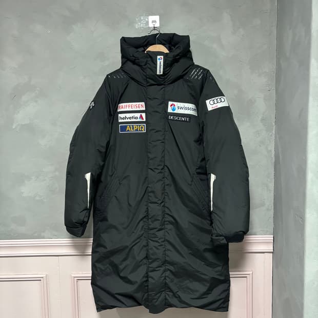 데상트 아우디 스위스 스키팀 덕다운 롱패딩