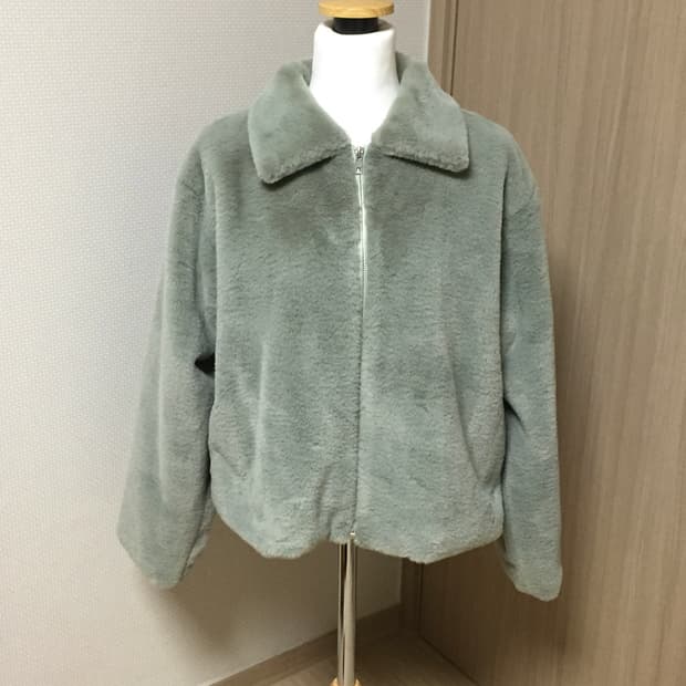 빈티지 세미 크롭 그린 퍼 자켓 