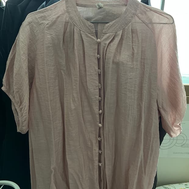 LOOSE FIT PINK BUTTONED BLOUSE