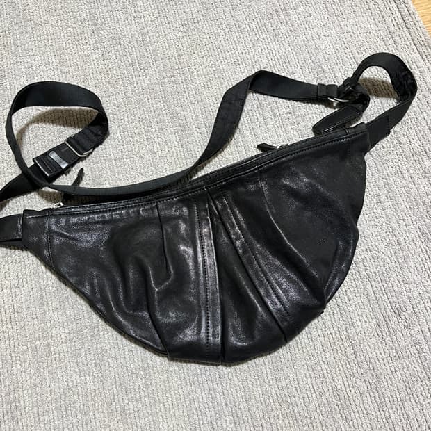 [OS] 폴리테루 X 월스와일무브먼트 카프백