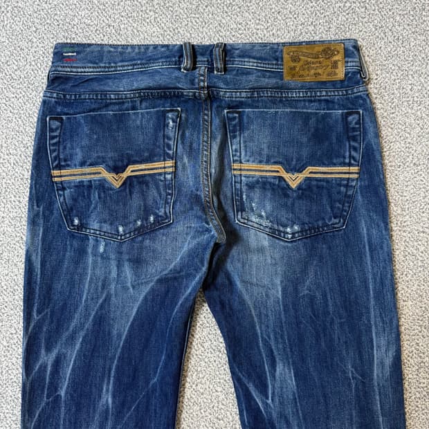 Disel 디젤 자타니 워싱 데님 30