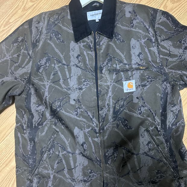 칼하트 리얼트리 디트로이트 자켓