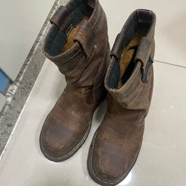 닥터마틴 애니스톤 로 레더 바이커 부츠 uk4