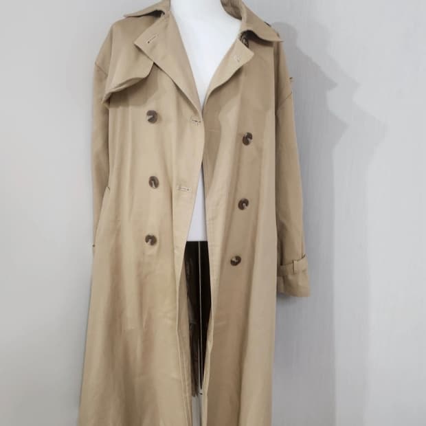 빈티지 베이지 트렌치 코트