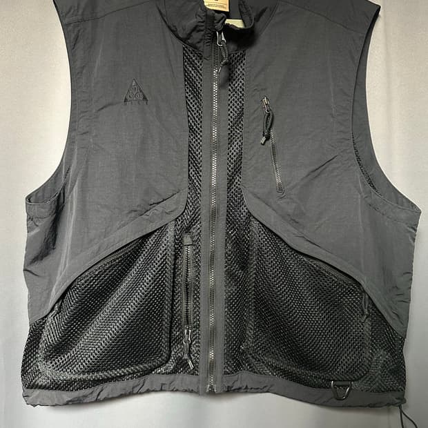 Nike acg vest