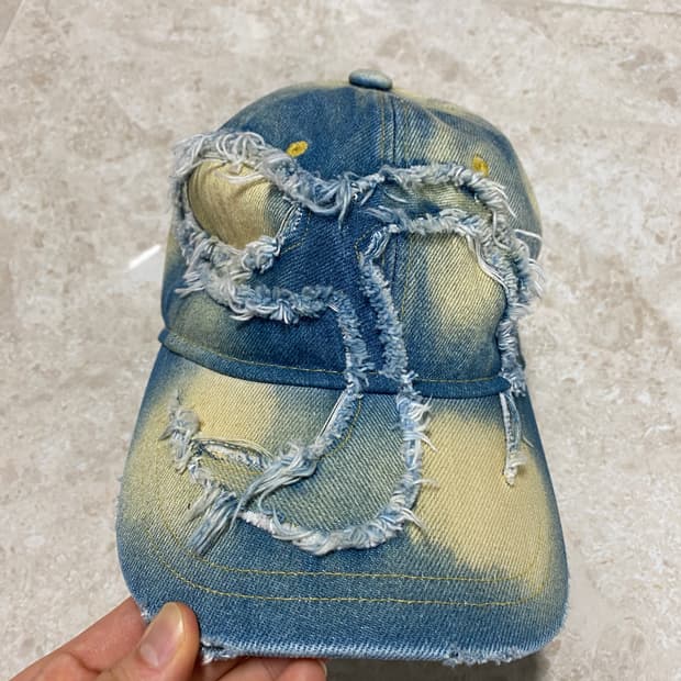 The 1999 Family 모자