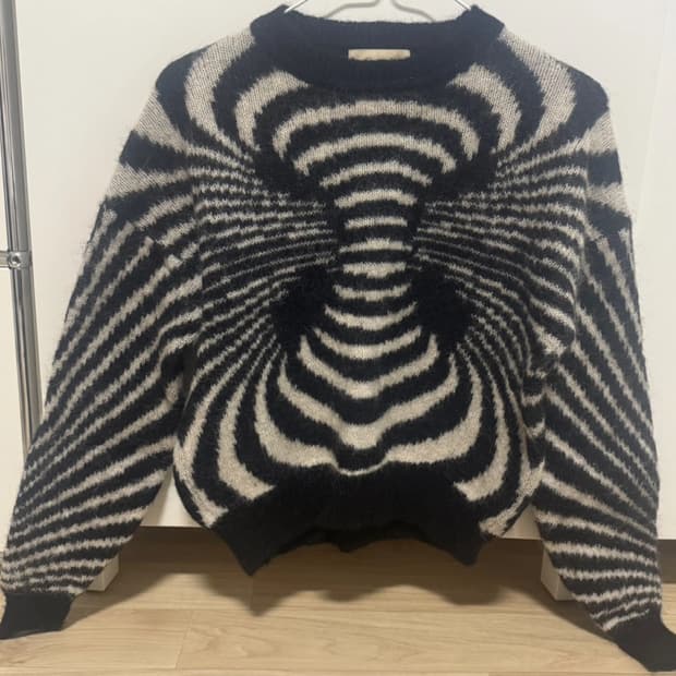 팔로마울 스트라이프 니트