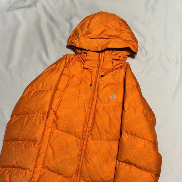 S 나이키 acg 오렌지 구스다운 후드 패딩 