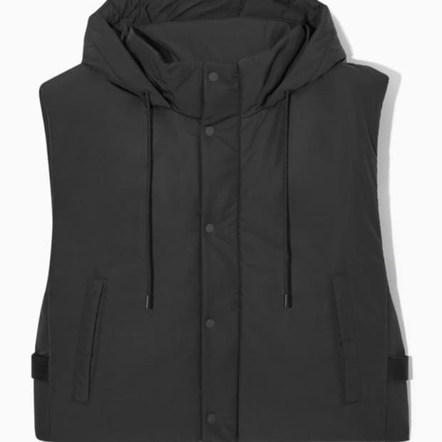 cos 후드 패딩조끼